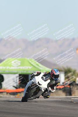 media/Oct-30-2025-Racers Edge (Thu) [[dabbdaf680]]/2-A Group/Session 2 (Turn 16)/